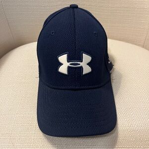 Under Armour Hat Mens Blue White 4 Way Stretch Fitted Cap Fitness Workout Adult